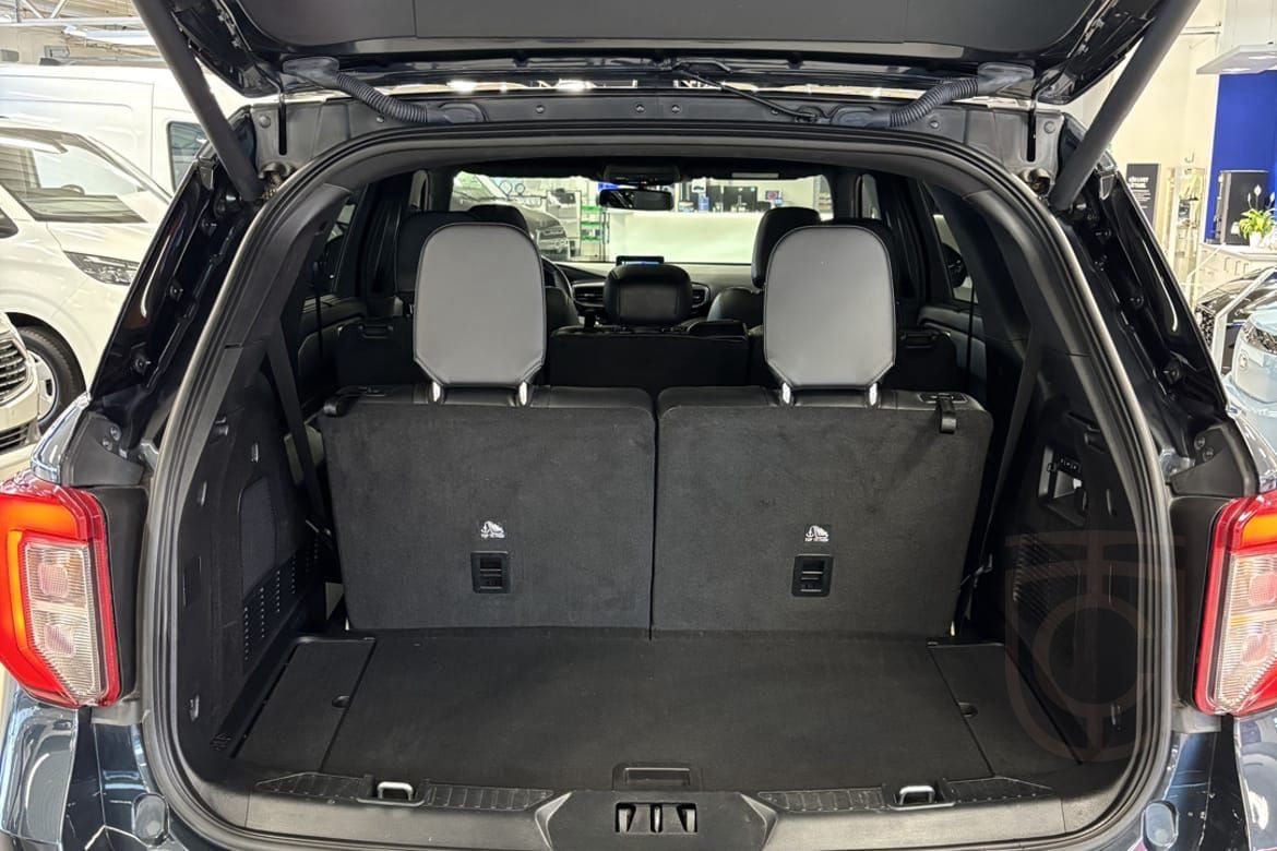 Ford Explorer Plug-In Hybrid ST-Line SelectShift,