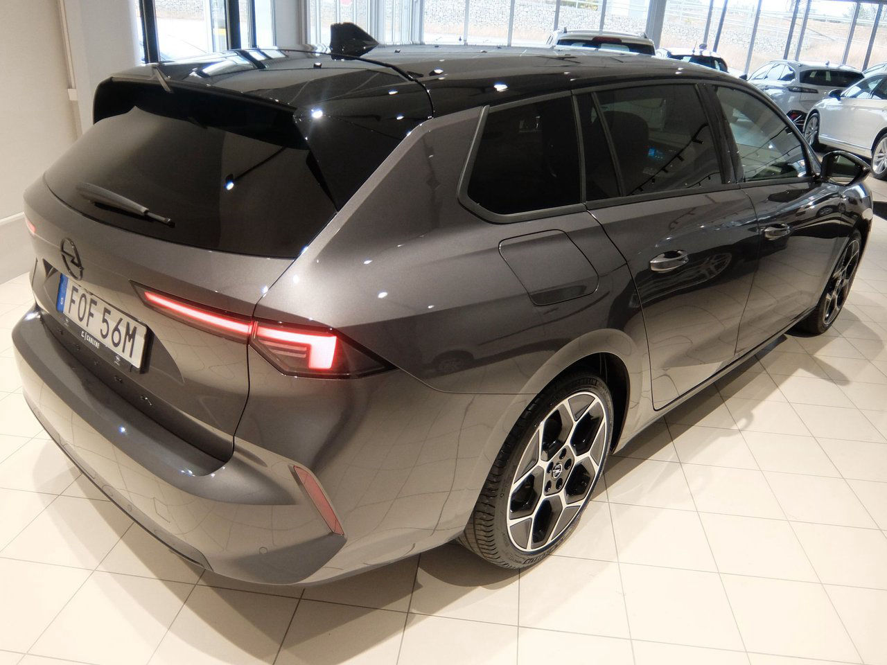 Opel Astra ST Ultimate P130