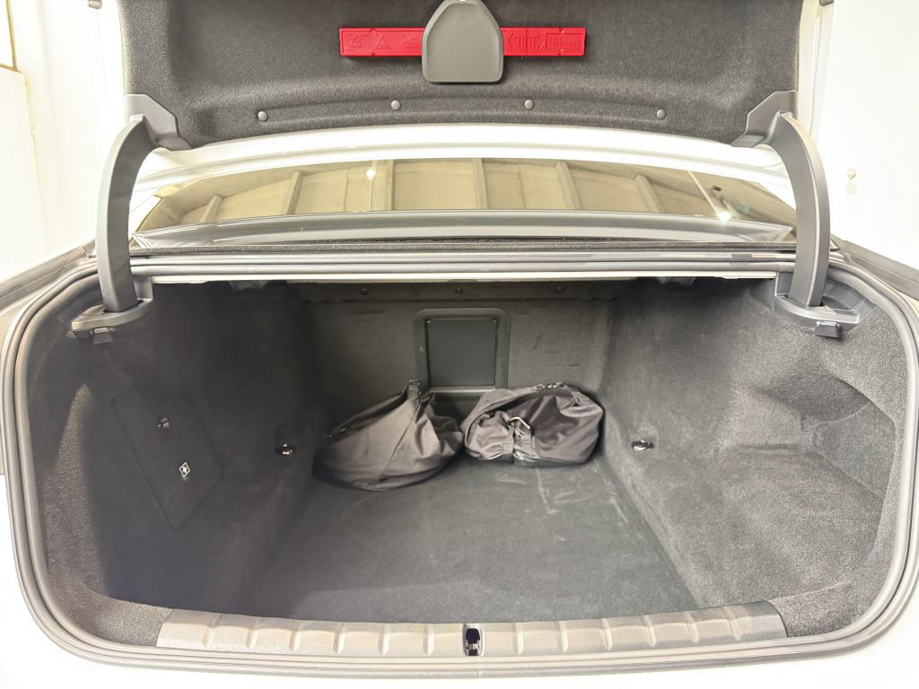 BMW M760e xDrive Lounge Seating Sky Lounge M Perform
