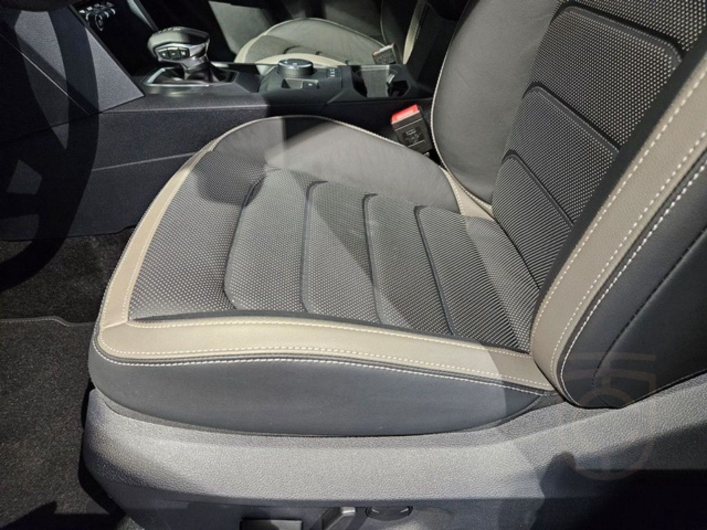 Volkswagen Amarok DC 3.0 TDI Aventura 4M Standhzg Navi ACC