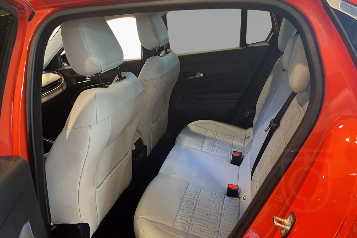 Fiat 600e 5-d SUV LA PRIMA