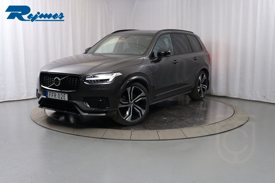 Volvo XC90 Recharge T8 Ultimate Dark Edition.