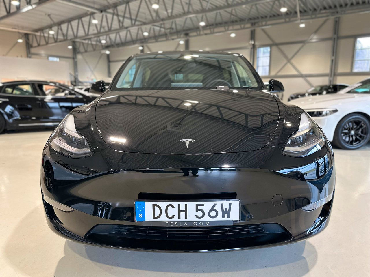 Tesla Model Y Long Range AWD,