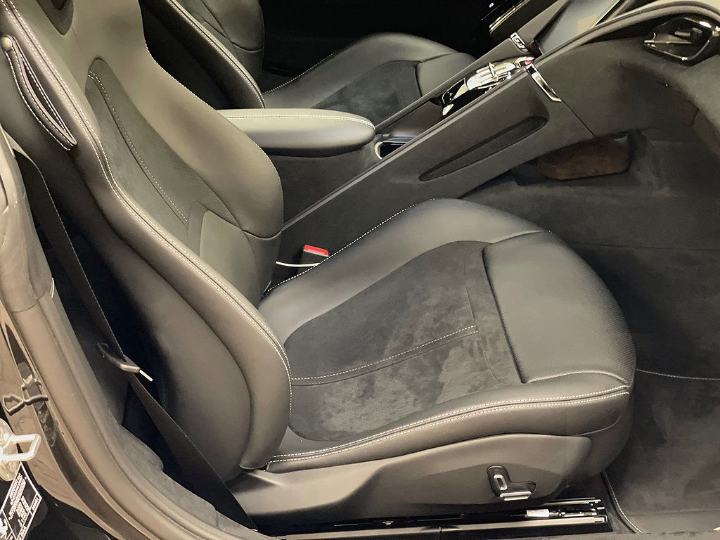 Ferrari Roma 3.9 V8 DCT 620hk 2021 Kolfiber Sv-såld MOMSBIL