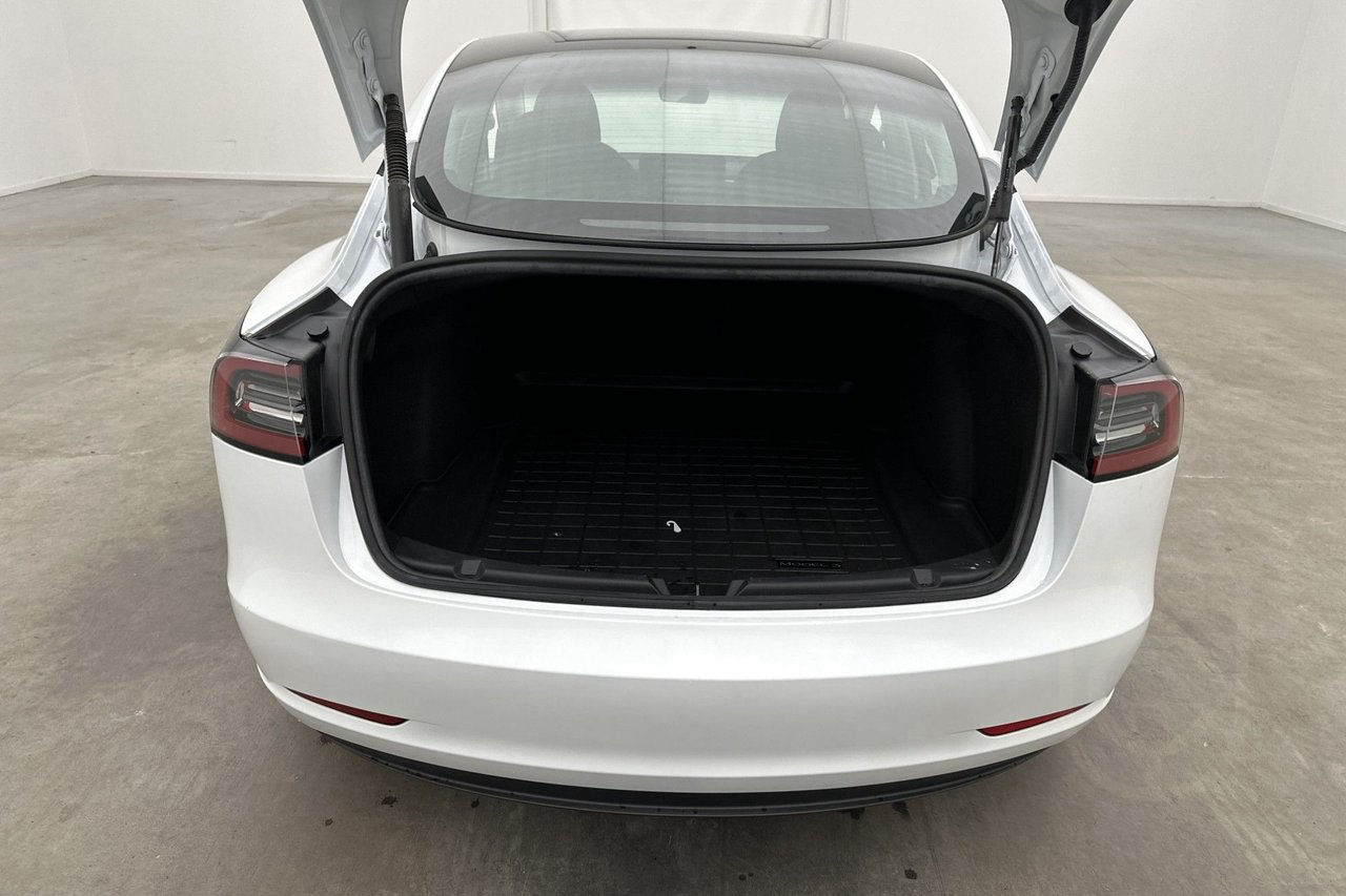 Tesla Model 3 Standard Range