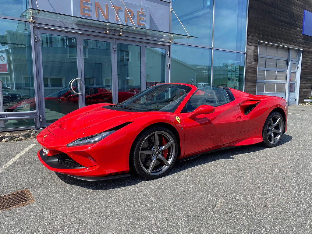 Ferrari F8 Spider 3.9 V8 DCT Euro 6 720hk "SVENSKSÅLD"