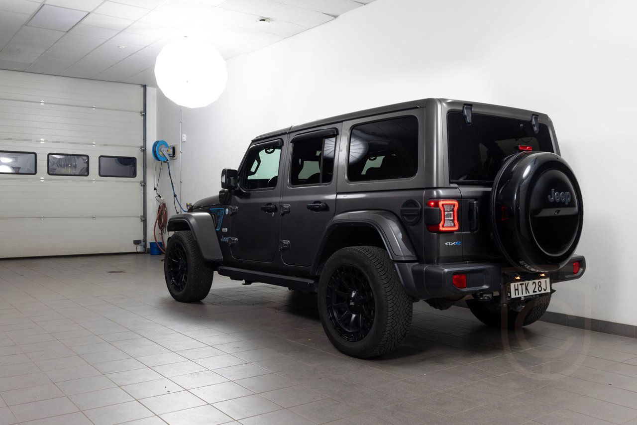 Jeep Wrangler Unlimited 4xe 20"