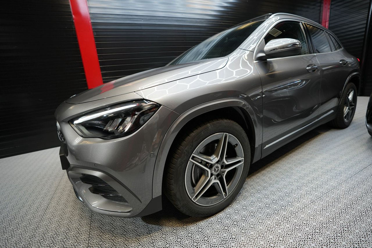 Mercedes-Benz GLA 200 7G-DCT AMG