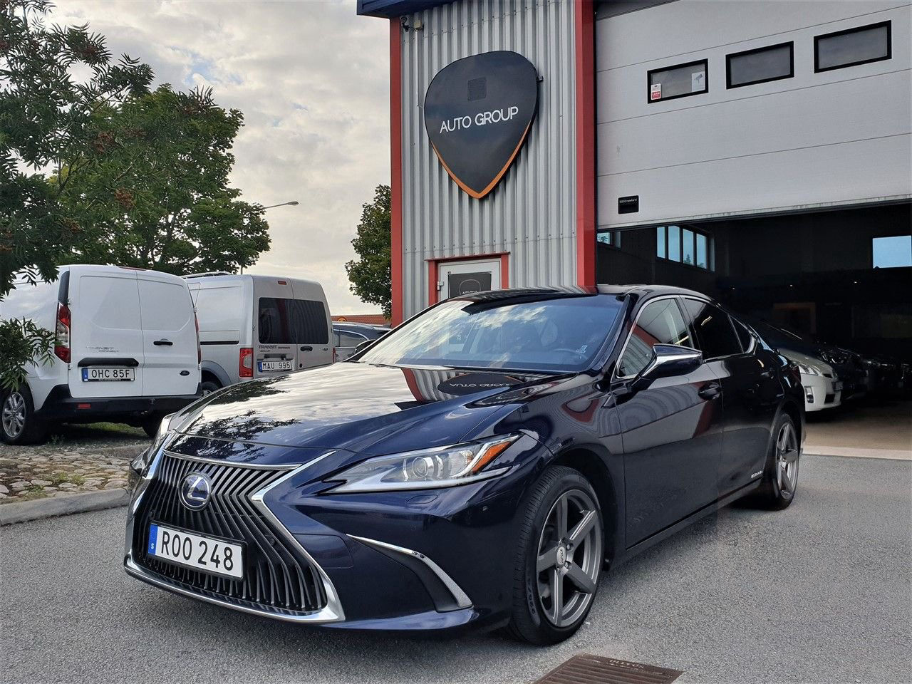 Lexus ES 300h 2.5 E-CVT,