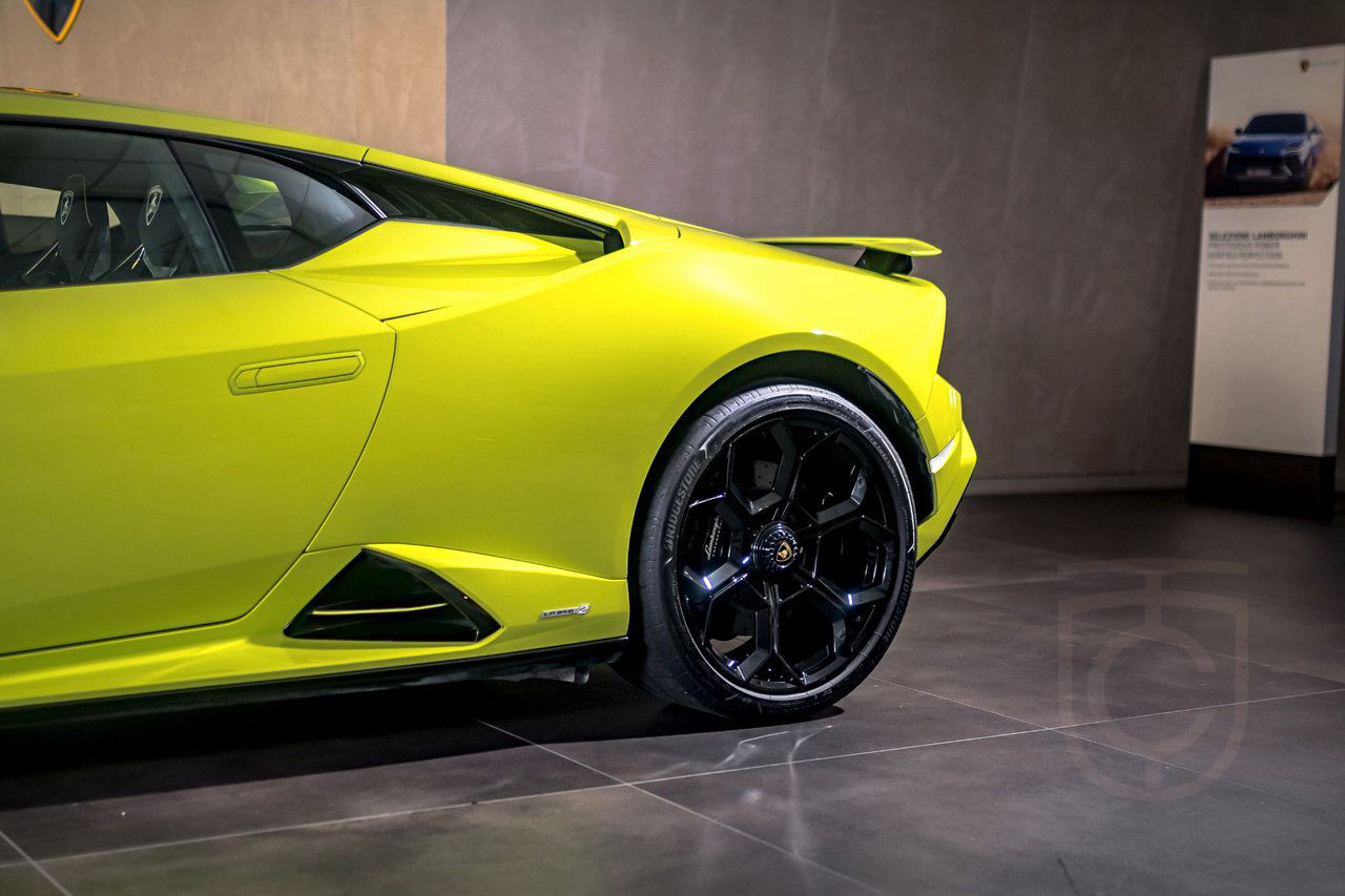 Lamborghini Huracán TECNICA LP 640-2