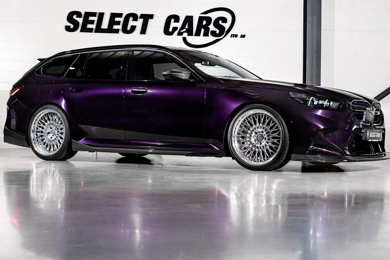 BMW M5 Touring Fullutrustad