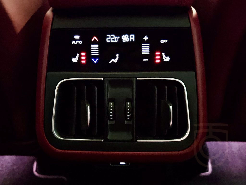 Maserati Grecale 3.0 V6 TROFEO CARBON SONUS PANO CUIR NAV