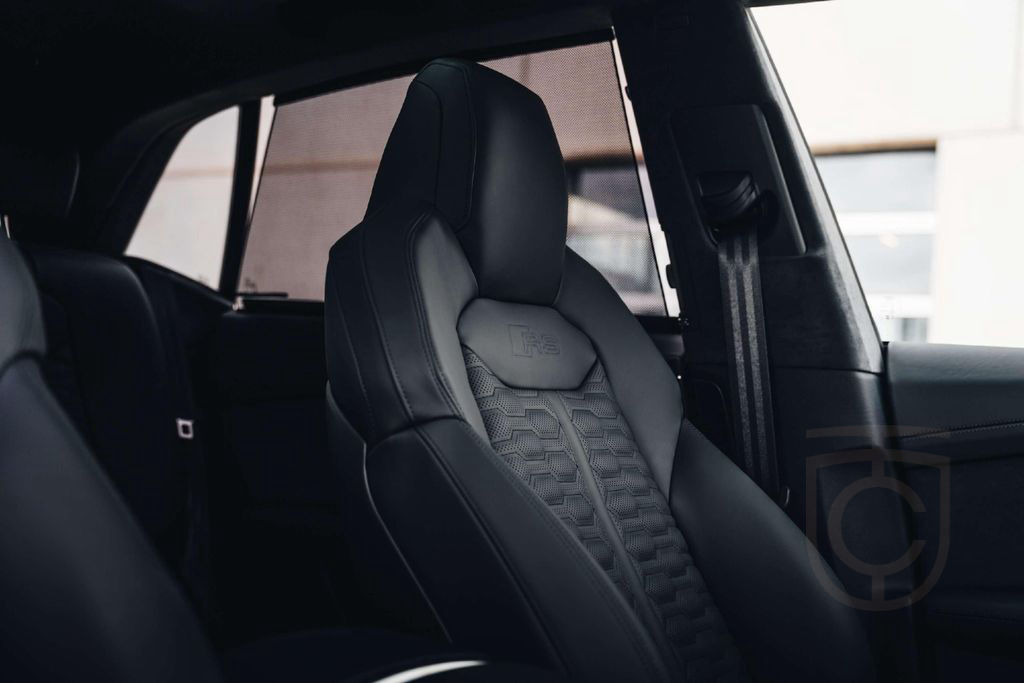 Audi RS Q8 Performance / New / Ceramic / Sunroof / Ma