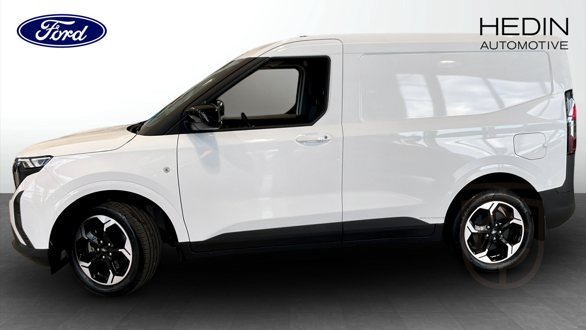 Ford E-Transit Courier