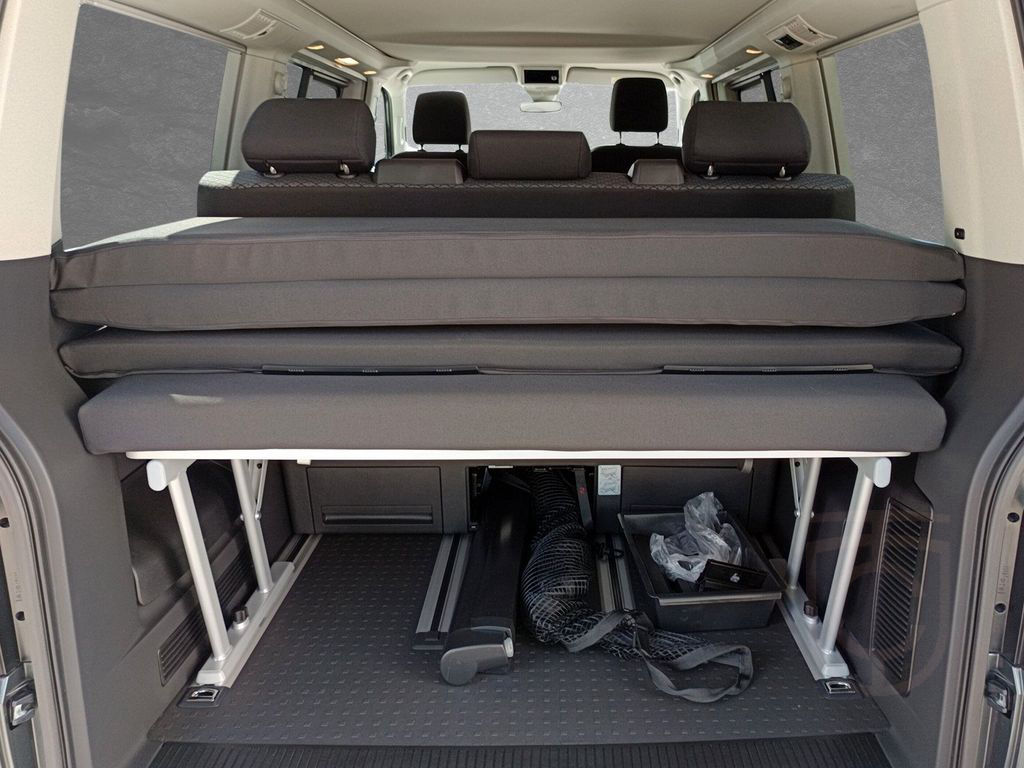 Volkswagen T6.1 California Beach 2.0 TDI DSG 4Motion Navi D