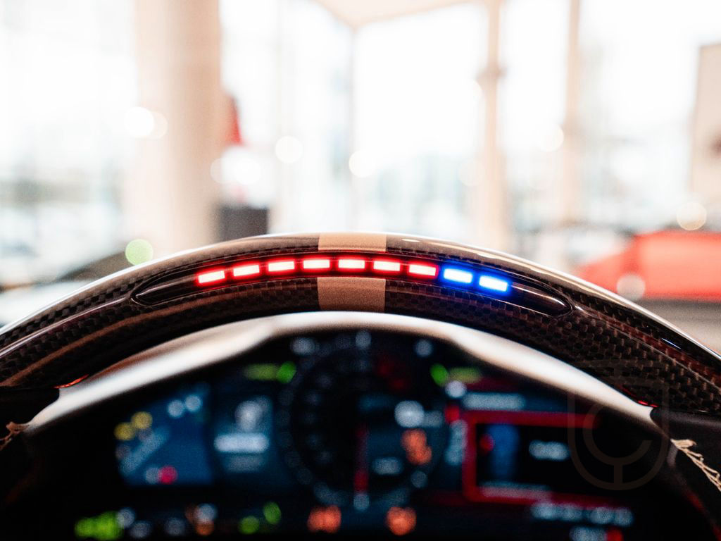 Ferrari 296 GTS Atelier*Lift*Carbon*Lackierte-Nummern