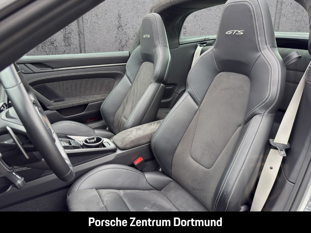 Porsche 992 911 Targa 4 GTS BOSE Sportabgasanlage LED