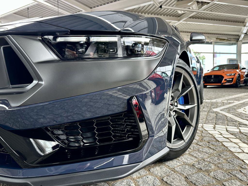 Ford Mustang 5.0 V8 DARK HORSE Autom. RECARO