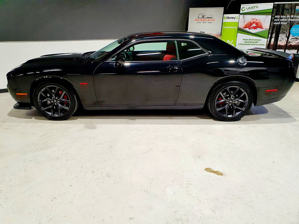 Dodge Challenger  5.7 V8 HEMI (381hk) Mycket fräck Muskelbil