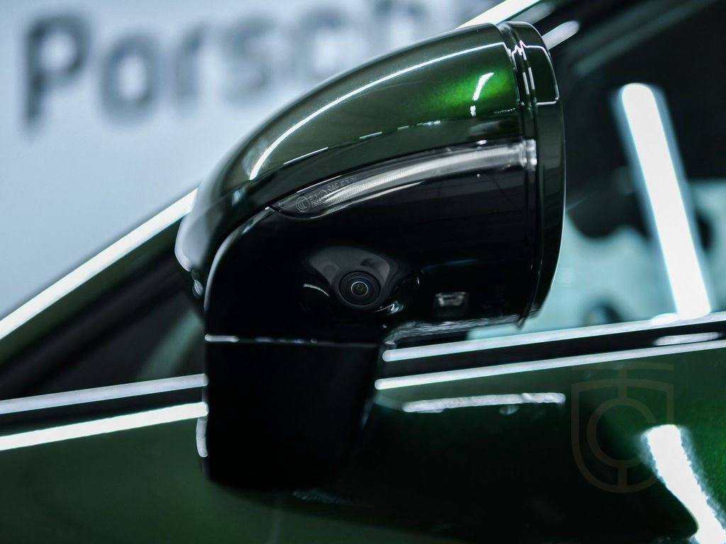 Porsche Panamera 4 E-Hybrid