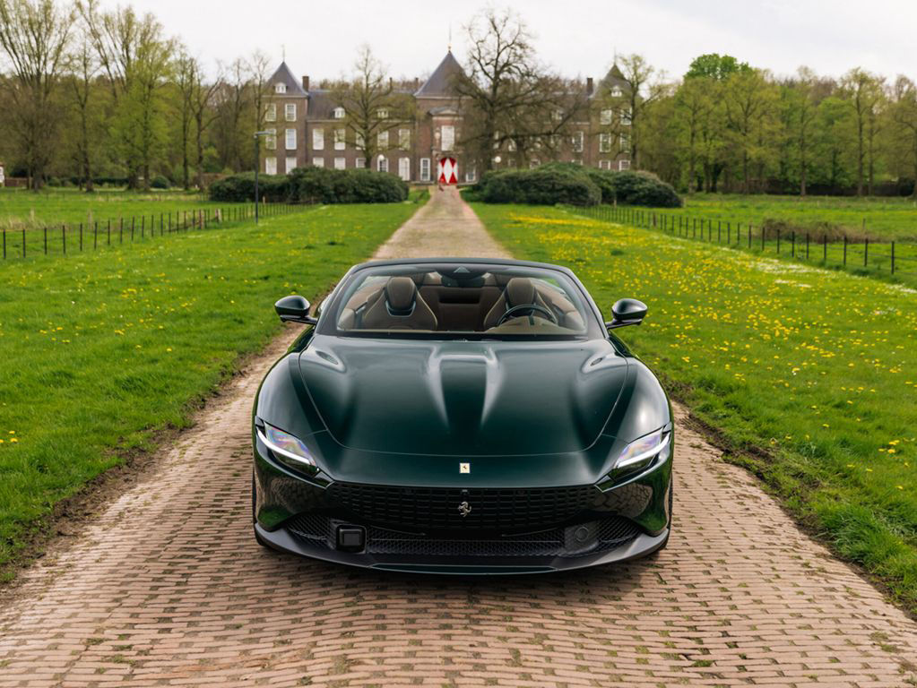 Ferrari Roma Spider 3.9 V8 Carbon, Adas, kamera