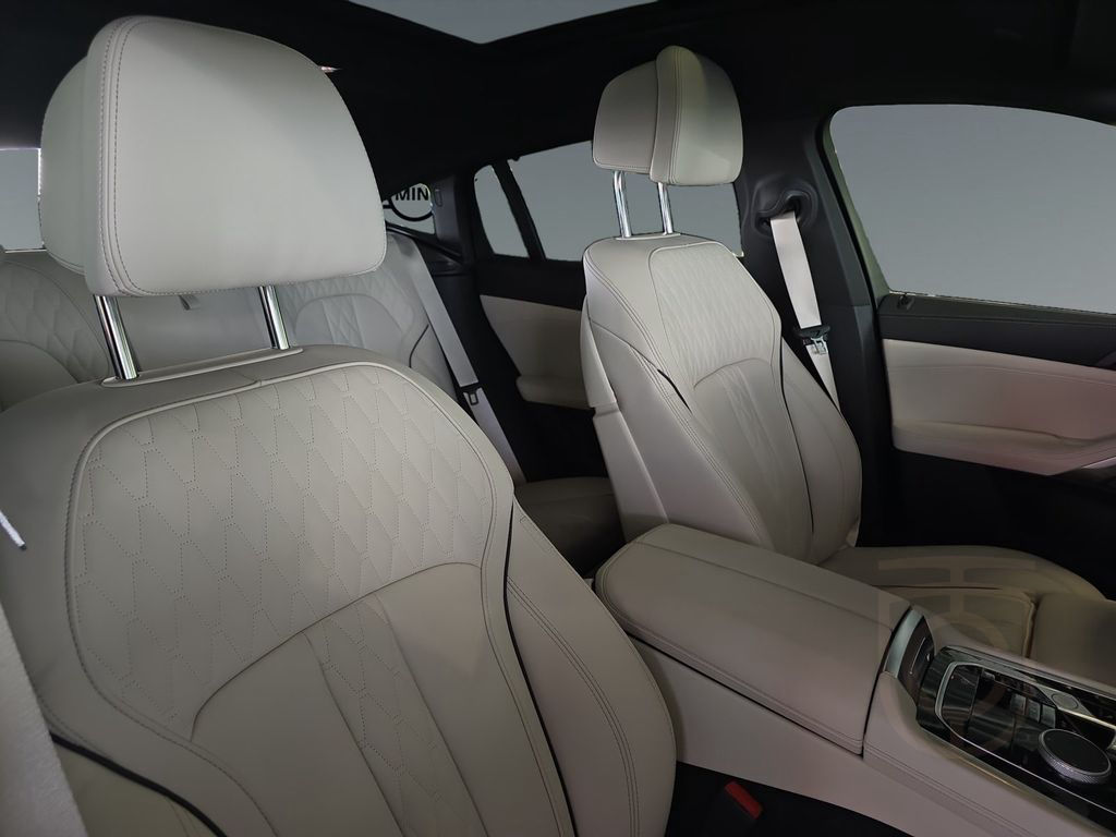 BMW X6 xDrive40i M Sportpaket*AHK*Panorama*Harman Ka