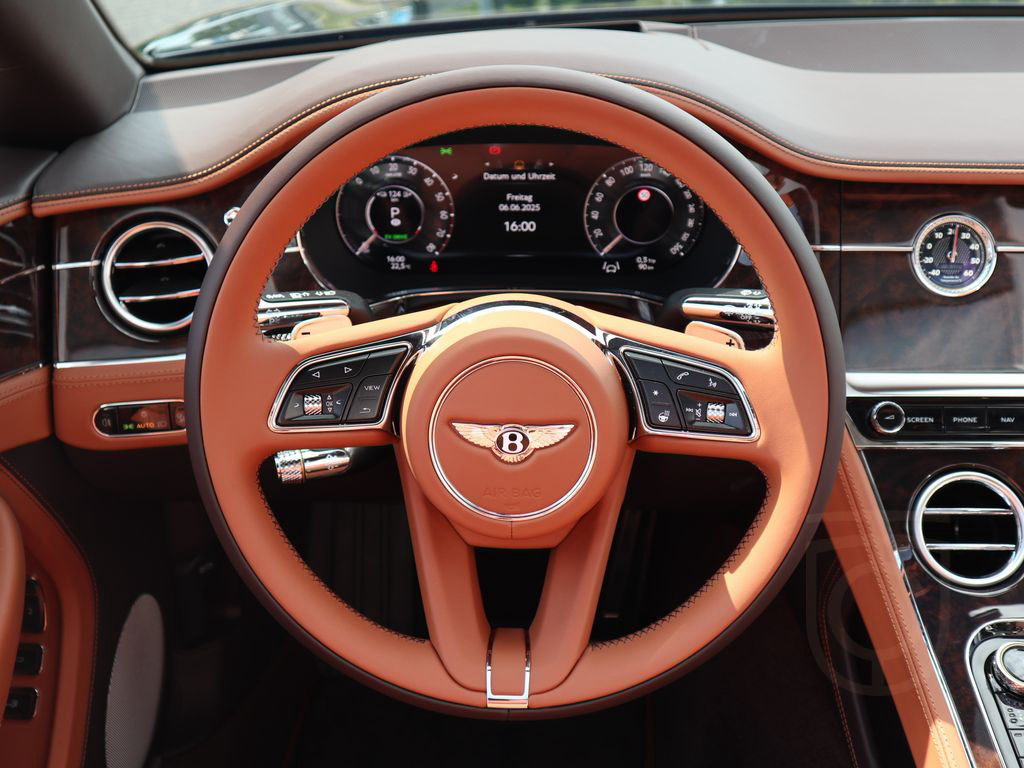 Bentley Continental GTC Black Edition *Rotating*Mulliner