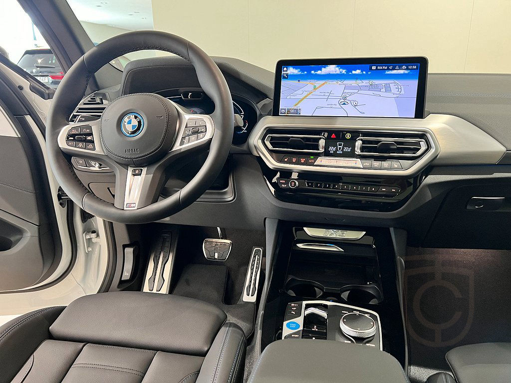 BMW iX3 Harman Kardon, Panorama, 360-View