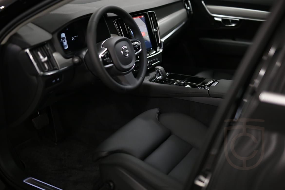 Volvo S90 Recharge T8 AWD Geartronic 335kW 2024 Plus, R-Design