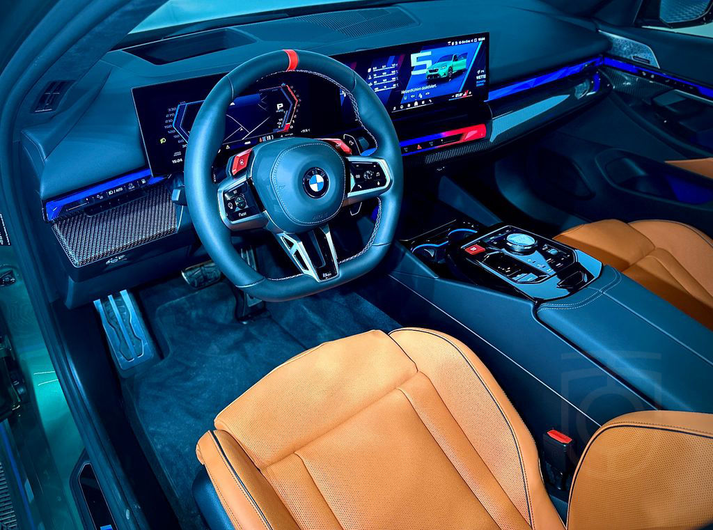 BMW M5 / Ultimate Paket/Prod. 2025/Keramik/Carbon