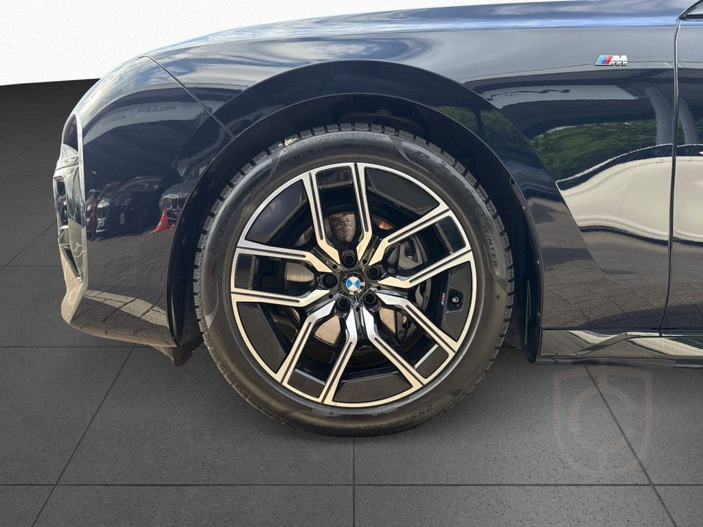 BMW 740d xDrv M Sport Fond TV StHz AHK PaPr DaPr SKY
