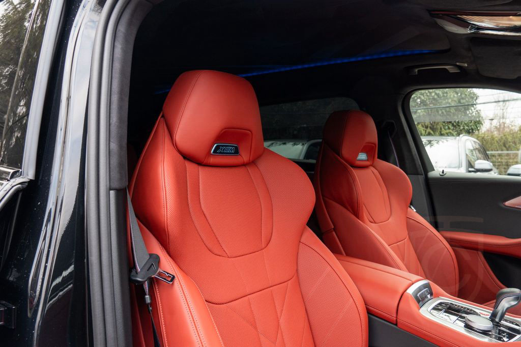 BMW XM 50e DR.ASS.PRO.SOFTC.MASSAGE.H/K.360°.AHK.