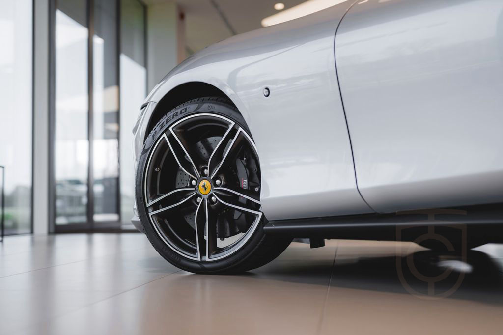 Ferrari Roma 3.9 T V8 Spider DCT