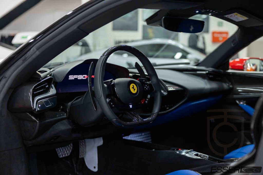 Ferrari SF90 Stradale | Hommage to 250 GTO Le Mans