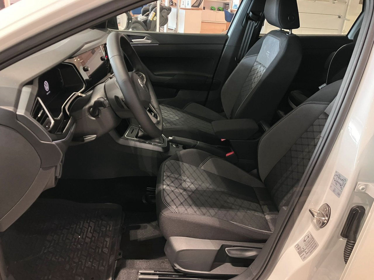 Volkswagen Taigo 1.0 TSI R-Line
