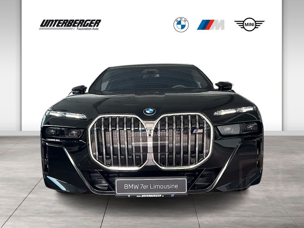 BMW M760e / Executive Paket/ Connoisseur Paket