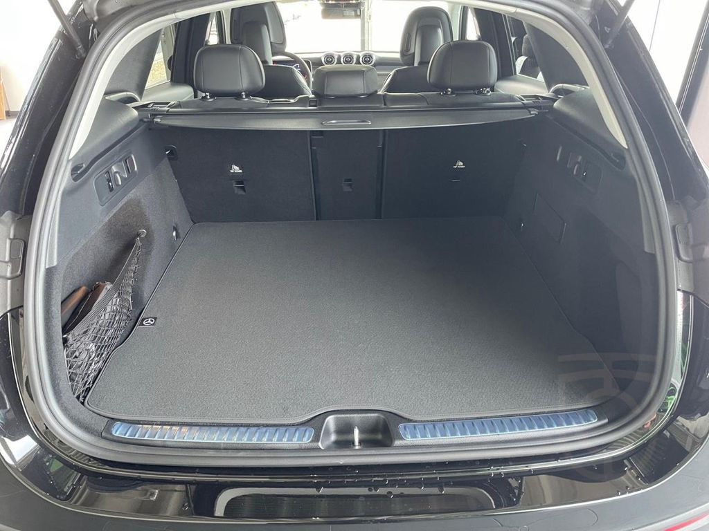 Mercedes-Benz GLC 300 d 4MATIC AMG-EDITION-ADVANCED+NIGHT+AHK