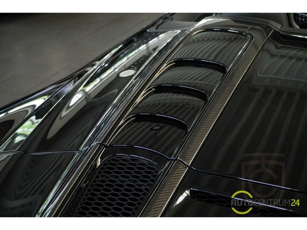 Audi R8 Spyder perform Carbon B&O Garantie 12.2028