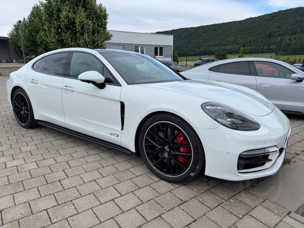 Porsche Panamera GTS Pano/Massage/HeadUp/PDLS+