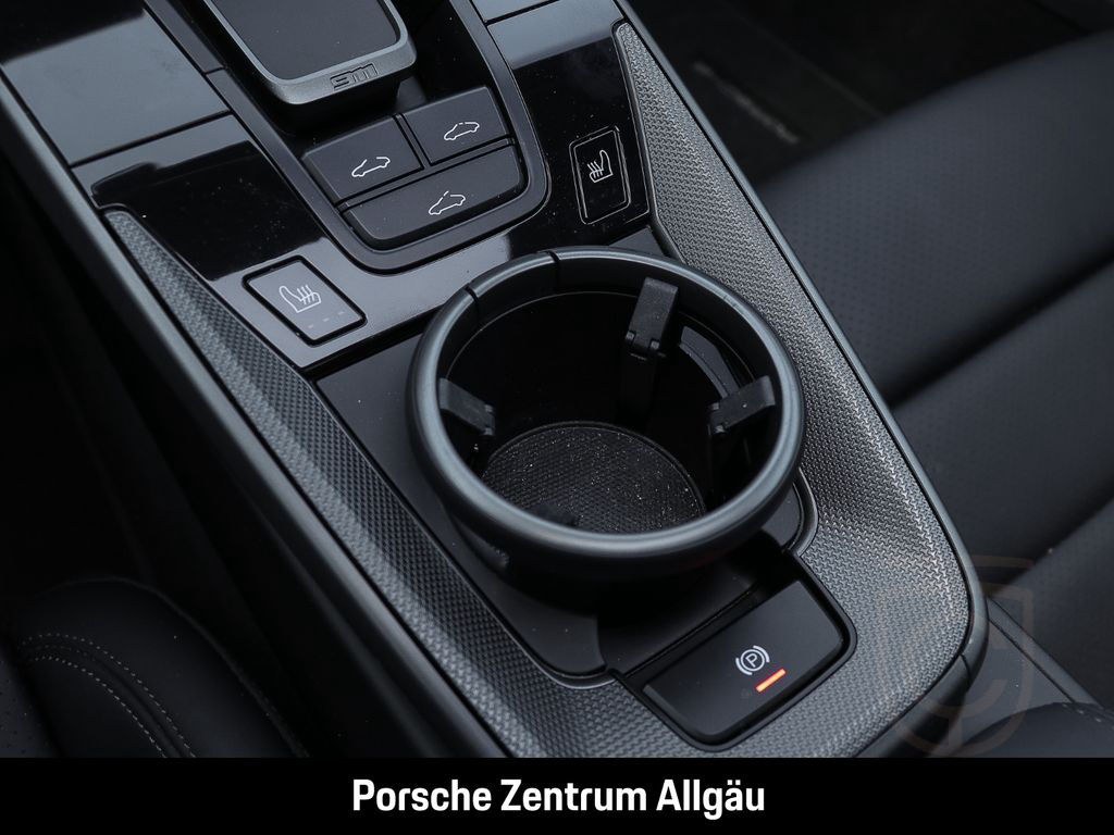 Porsche 992 911 Carrera 4S Surround-View Sport Chrono