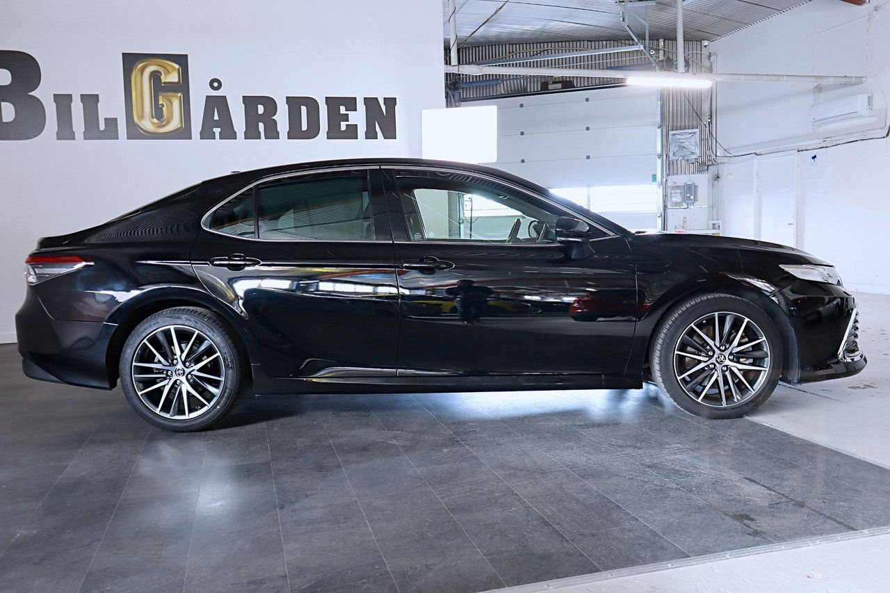 Toyota Camry Hybrid CVT Executive