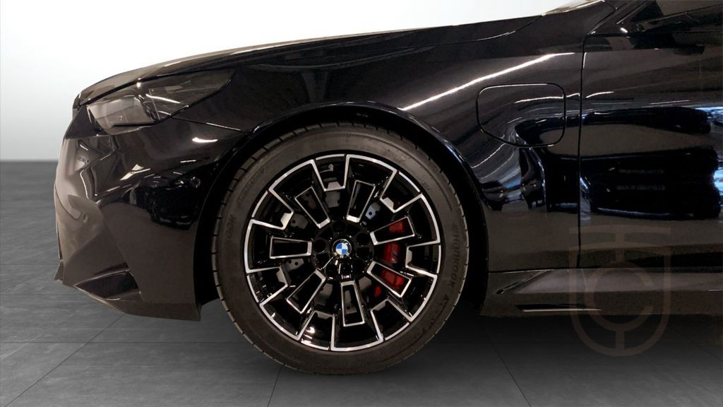 BMW M5 Limousine *M Drive Pro*ParkAssi*DrivAssi*Pano