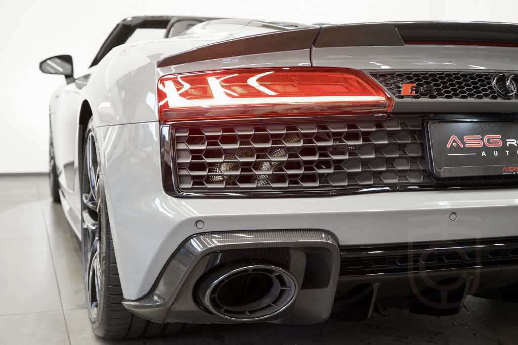 Audi R8 q. Spyder Performance *Carbon *20 *Keramik