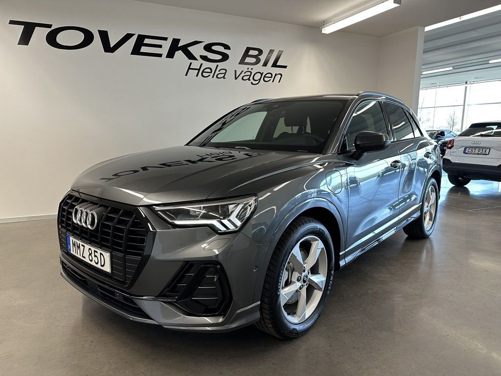 Q3 e tron audi hotsell