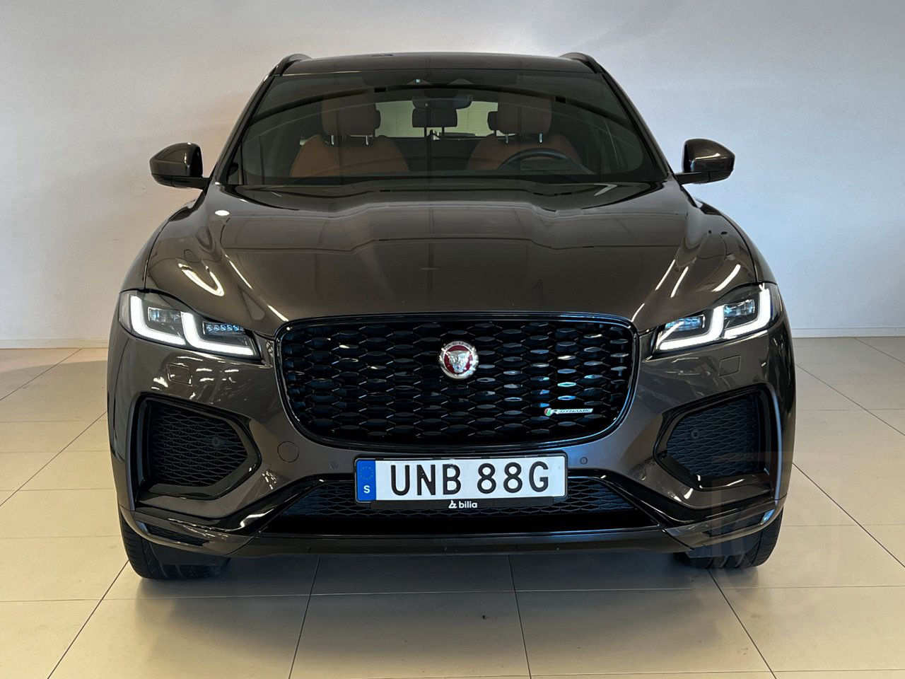 Jaguar F-Pace P400e