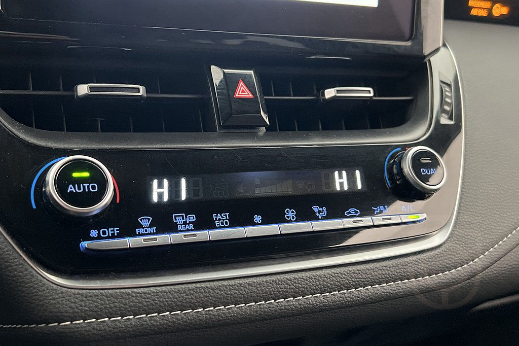 Toyota Corolla TREK Hybrid