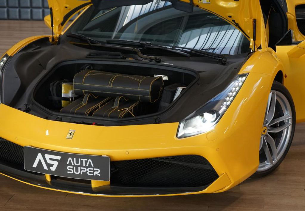 Ferrari 488
