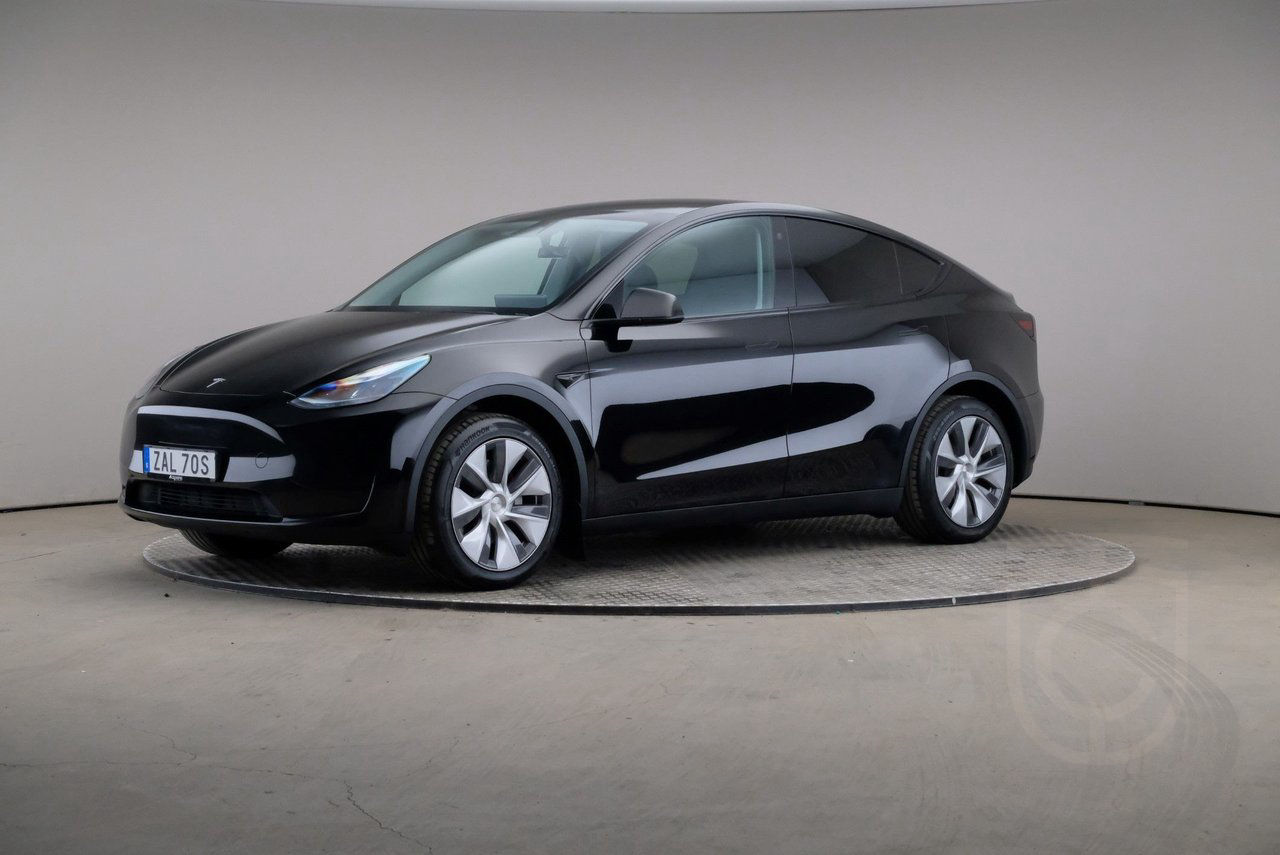 Tesla Model Y Standard Range