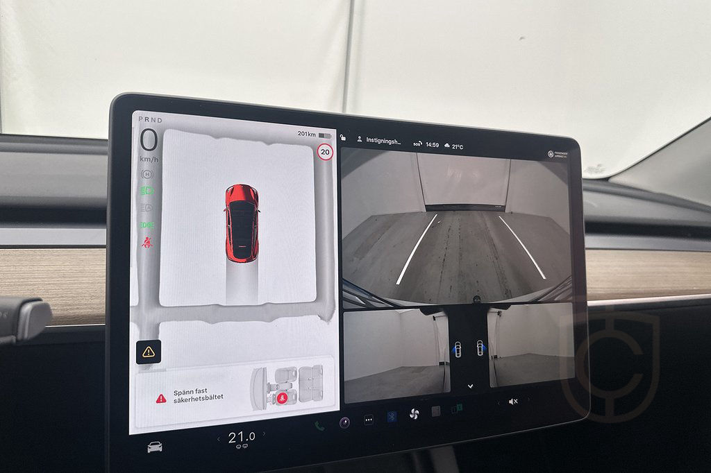 Tesla Model Y Standard Range RWD
