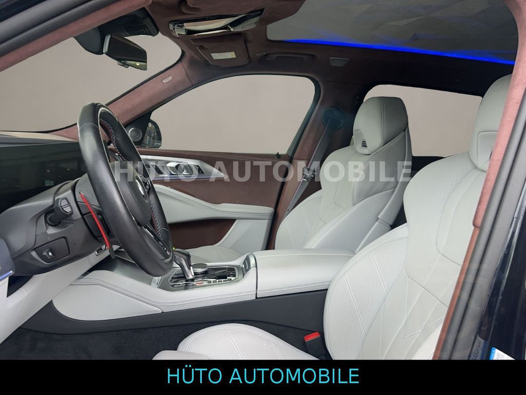 BMW XM Carbonschwarz / Gold / weiß B&W MDrivers DAss